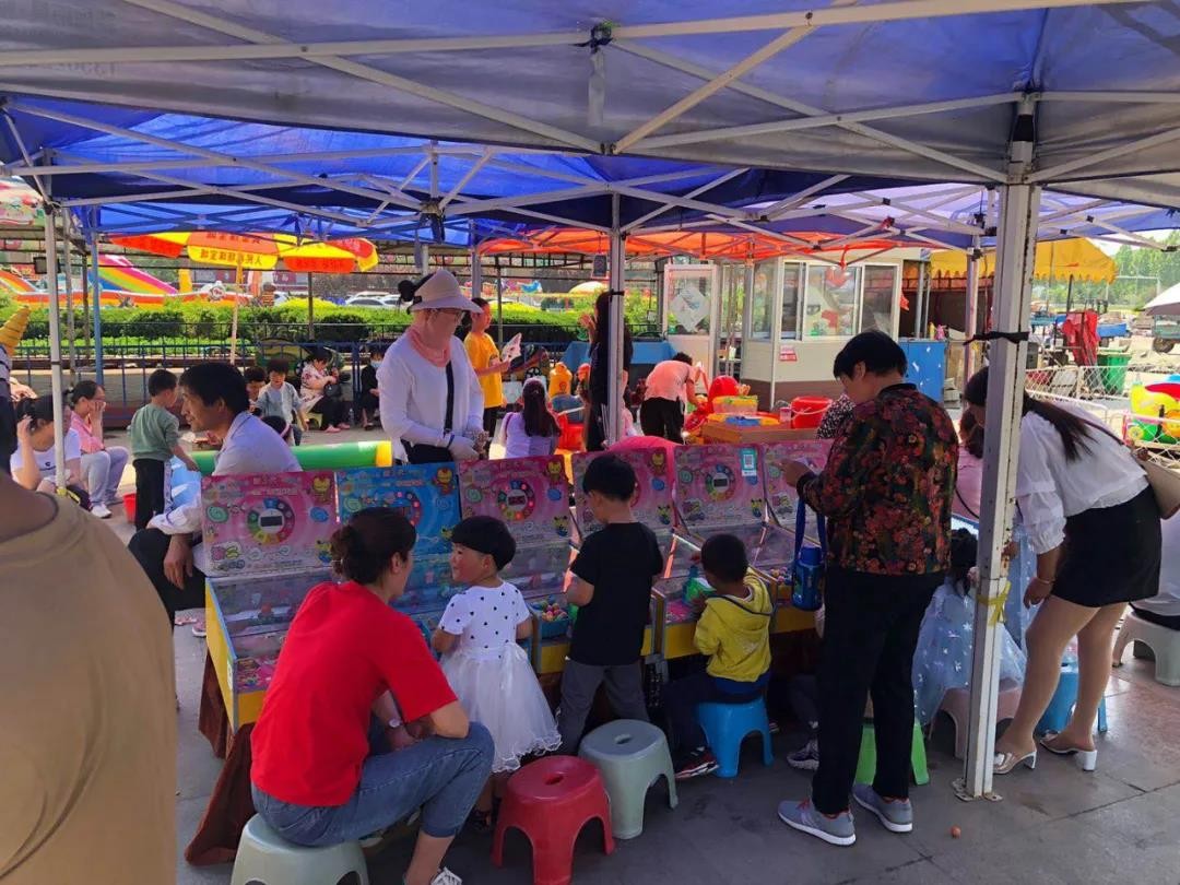 【金田市場15周年慶】5月28日—6月1日，廣場游樂園淘氣堡免費開放，所有娛樂項目7.5折優惠啦